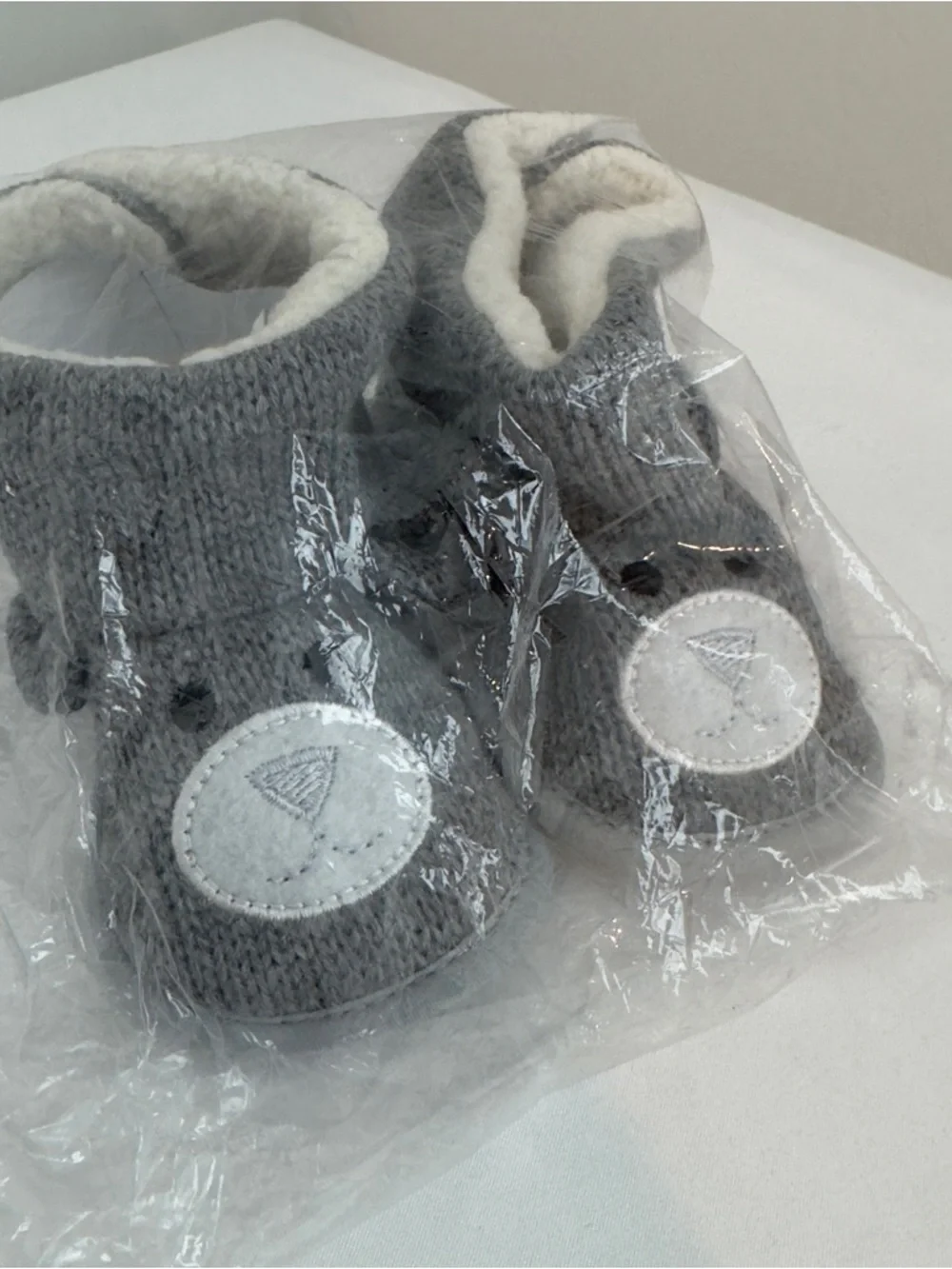 New Childs Bear Slippers Gray Sz 7